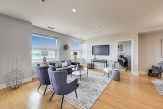 330 S Michigan Ave in Chicago, IL - Building Photo - Building Photo