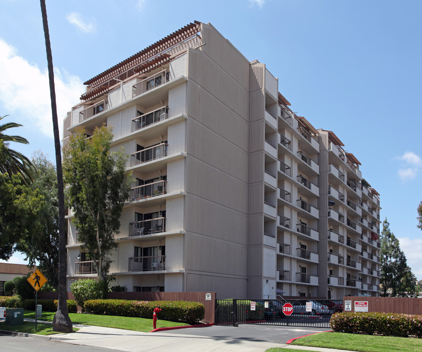 The Springs in La Mesa, CA - Building Photo