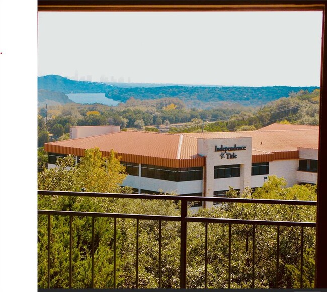 6000-3 Shepherd Mountain Cove in Austin, TX - Building Photo - Building Photo