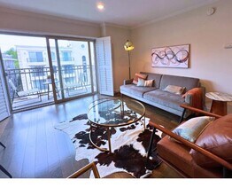 141 S Clark Dr in Los Angeles, CA - Building Photo - Building Photo
