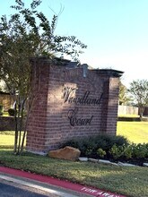 1425 W Villa Maria Rd in Bryan, TX - Foto de edificio - Building Photo