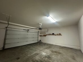 3842 W Buena Vista Ave in Visalia, CA - Building Photo - Building Photo