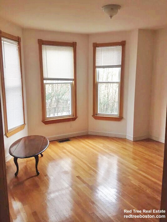 49 Pearl St, Unit 1 in Newton, MA - Foto de edificio