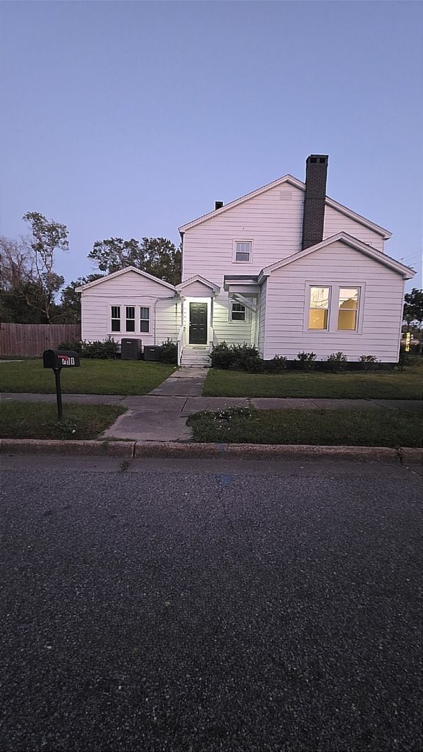 property at 711 Marine St