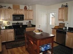 307 Shrewsbury St in Holden, MA - Building Photo - Building Photo