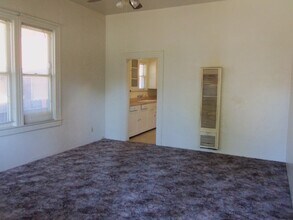 445 W 23rd St in Merced, CA - Building Photo - Building Photo