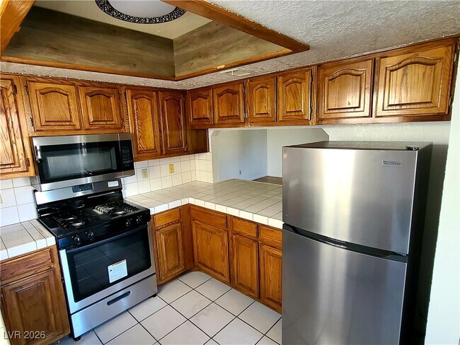 5105 Eldora Ave in Las Vegas, NV - Building Photo - Building Photo