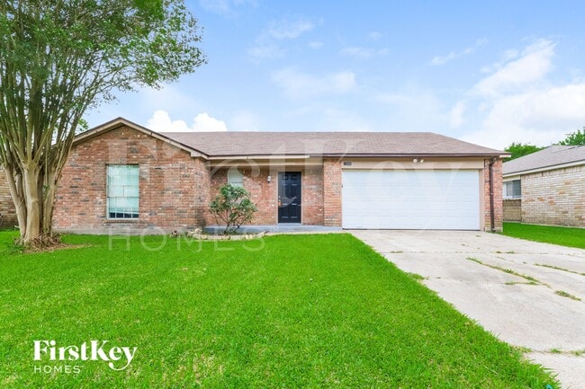 property at 13285 Lake Breeze Ln