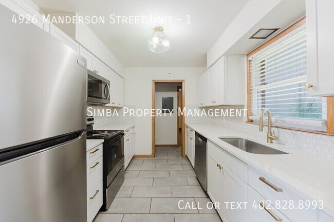 4926 Manderson St in Omaha, NE - Building Photo - Building Photo