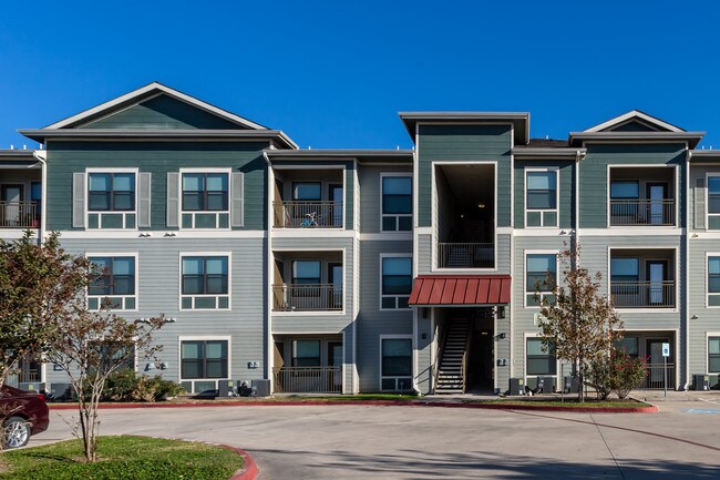 La Mariposa Apartments in Houston, TX - Building Photo - Building Photo