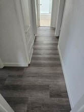 5908 1/2 S Crenshaw Blvd, Unit 5908 1/2 Crenshaw bl Los Angeles Ca 90043 in Los Angeles, CA - Building Photo - Building Photo