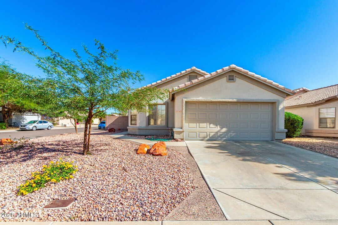 21831 N 32nd Ave in Phoenix, AZ - Building Photo