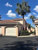 940 Woodshire Ln in Naples, FL - Building Photo