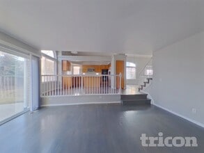 20494 E 49th Ave, Unit 503 in Denver, CO - Foto de edificio - Building Photo