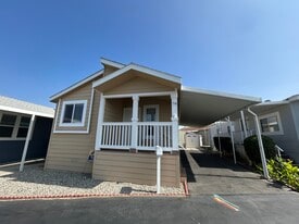 Garden West Estates (55+ Senior) in Gardena, CA - Building Photo