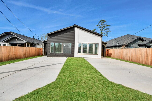 property at 9309 Caddo Rd