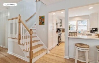 20 Underhill Dr in Southampton, NY - Building Photo - Building Photo