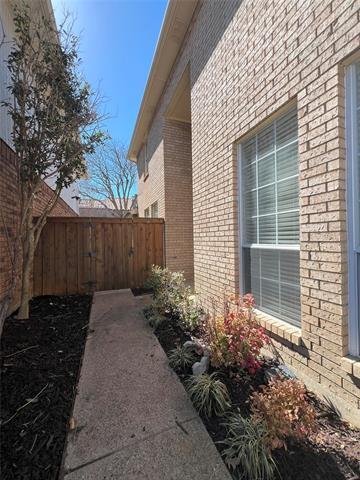 4332 N Capistrano Dr in Dallas, TX - Building Photo - Building Photo