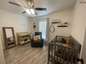 406 S Jackson Ave in Iowa Park, TX - Building Photo - Building Photo