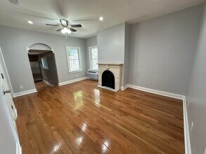 376 Forrest St, Unit 2 in Jersey City, NJ - Building Photo - Building Photo