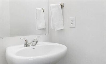 4142 W Miner View Ln in Herriman, UT - Building Photo - Building Photo