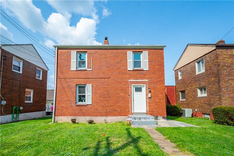 226 Monongahela Ave in Glassport, PA - Building Photo