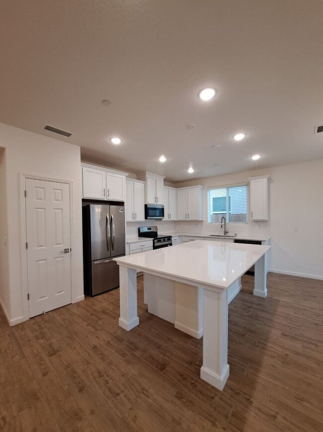 property at 6541 E Carmen Ave