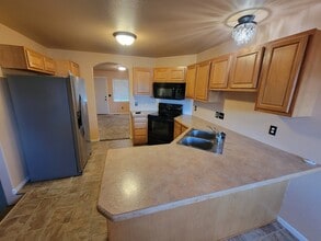 714 Joy Ave in Rapid City, SD - Building Photo - Building Photo