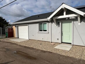 512 Forrest Ave in Lodi, CA - Building Photo - Building Photo