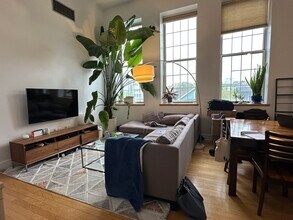 35 Walden St, Unit 3F in Cambridge, MA - Building Photo - Building Photo