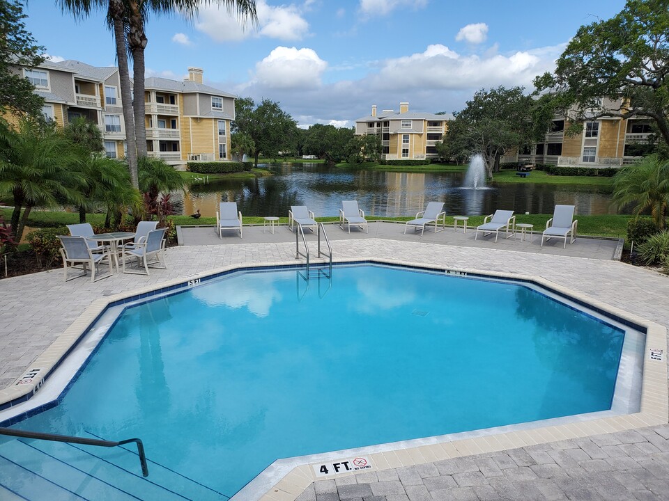 115 112th Ave NE, Unit Building 3 in St. Petersburg, FL - Foto de edificio