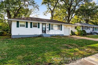 130 Sally Dr in Florissant, MO - Building Photo - Building Photo