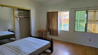 7331 Dave St in Sacramento, CA - Building Photo - Building Photo