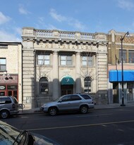 2896-2898 Dundas St W in Toronto, ON - Building Photo