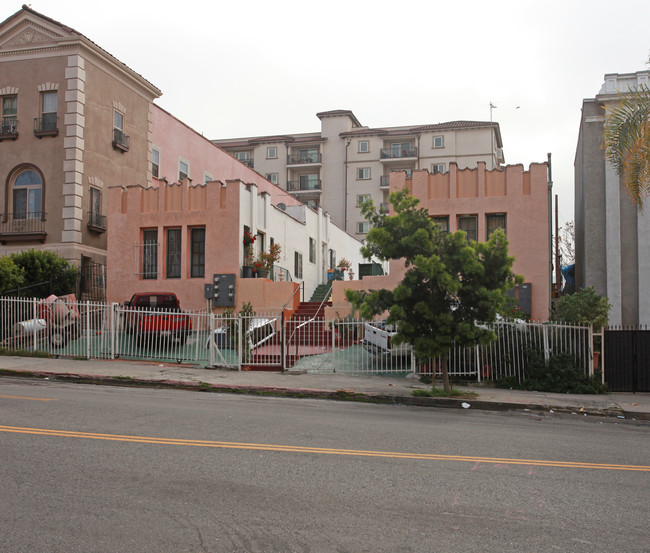 504 Westlake Ave in Los Angeles, CA - Foto de edificio - Building Photo