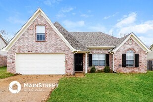 50 Clear Springs Dr in Oakland, TN - Building Photo