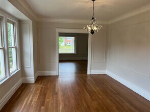 36 Grand Avenue Blvd in Eastchester, NY - Building Photo - Building Photo