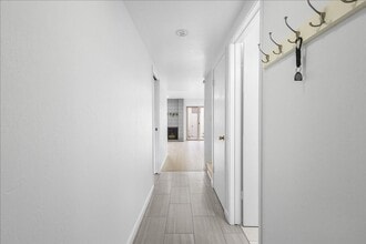 1141 Verdemar Dr in Alameda, CA - Building Photo - Building Photo