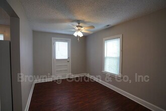 2106 Eastwood Ave in Nashville, TN - Building Photo - Building Photo