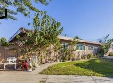 4 UNIT IN HUNTINGTON BEACH