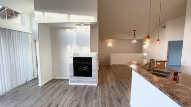 8649 Gold Peak Dr in Highlands Ranch, CO - Building Photo - Building Photo