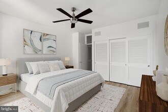 317 S 18th St in Philadelphia, PA - Building Photo - Building Photo