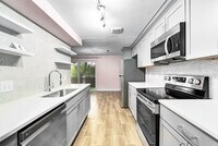 22081 River Oaks Dr photo'