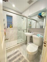 905 NE 111th St, Unit 905 in Biscayne Park, FL - Building Photo - Building Photo