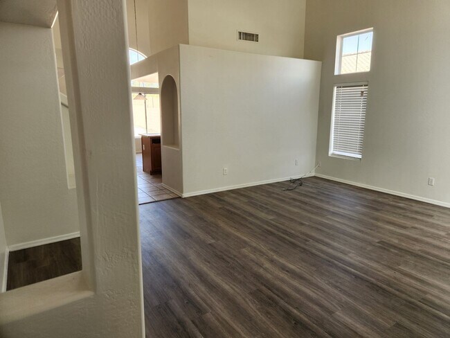332 S 220th Ln in Buckeye, AZ - Building Photo - Building Photo