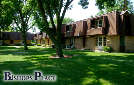 Bishop's Place Apartments in Oshkosh, WI - Foto de edificio