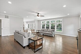 2901 Random Rd in Falls Church, VA - Building Photo - Building Photo