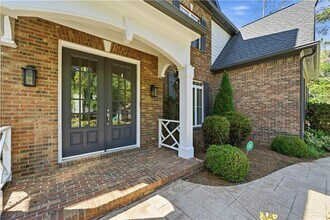 6740 Castleton Dr NW in Atlanta, GA - Building Photo - Building Photo