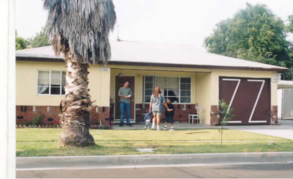 1128 Huff St in San Bernardino, CA - Building Photo