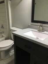 410 E Mill St, Unit 410 E Mill Street in Plymouth, WI - Foto de edificio - Building Photo